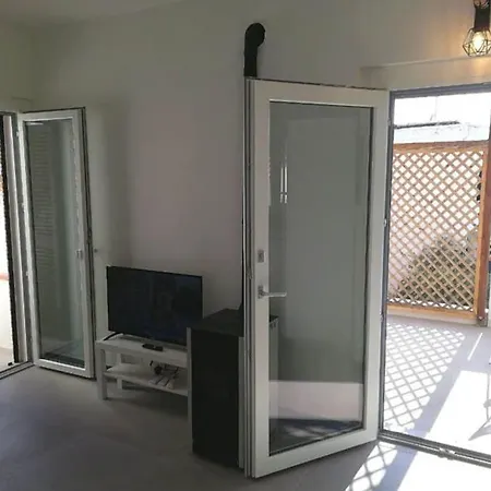 Isolella 2 * Кампезе