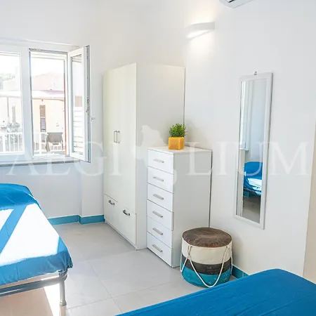 Isolella 2 Apartmán *