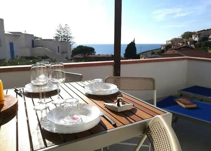 Апартаменты Isolella 2 *